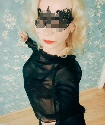 Мое имя - Мила, и я живу в Москве. Приглашаю тебя в мир соблазна и страсти, где ты сможешь расслабиться и забыть обо всех заботах.
У меня есть множество услуг, которые возбудят твои самые сокровенные фантазии. От ласковых классических массажей, до пикантных ролевых игр и экзотического стриптиза - я готова удовлетворить все твои желания. Я знаю, как почувствовать и предугадать каждое твое желание, чтобы наше свидание стало незабываемым.
Мои клиенты говорят обо мне как о воплощении страсти и нежности. Они оценивают мою красоту, многозначительные глазки и сногсшибательные формы. Для вас я предоставлю фото, которые оставят вас без слов.
Не упускай возможность окунуться в мир удовольствия и наслаждения со мной. Напиши мне прямо сейчас, чтобы узнать больше и организовать встречу. Я жду тебя! 💋 Софья